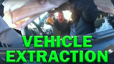 Vehicle Extraction By Ranger And Trooper On Video - LEO Round Table S06E47c