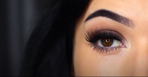 Simple Smokey Eye for Beginners - Natural + Easy