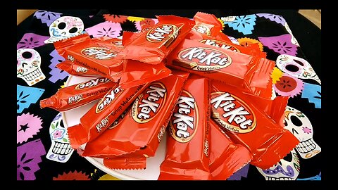 Halloween KitKats: A Sweet & Spooky Candy Haul