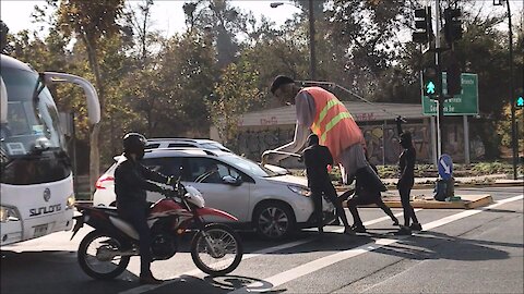 Car cleaning service by student in Chile