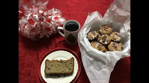 Holiday Treat Banana Pecan Bread How to make Banana Pecan Nut Bread Recipe