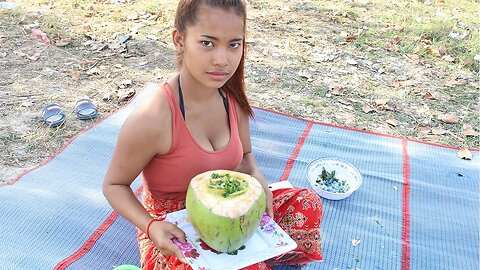 OMG! Beautiful Girl Cooking Fish Kery Soup | Village Food Factory | Asian Food