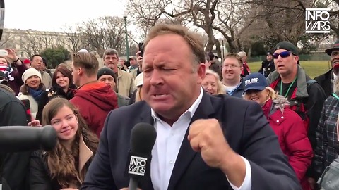 Surreal: Alex Jones Gives Epic Braveheart Speech At Inauguration