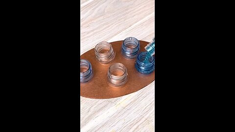 Upcycling bottle caps for practical make-up storage 🤓🔥