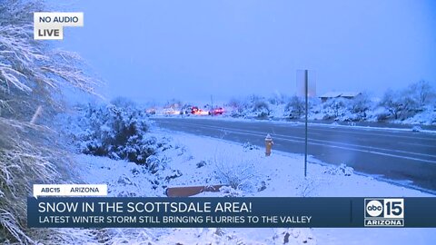 Snow flurries in north Scottsdale amid winter storm