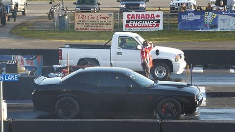 Hellcat vs 1000 hp Pickup truck - drag racing