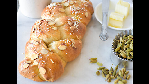 Sourdough Finnish Pulla