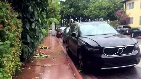 Hurricane Ian South Beach Walking and Driving