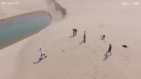 Ekstreme triks på sandbrett i Oregon