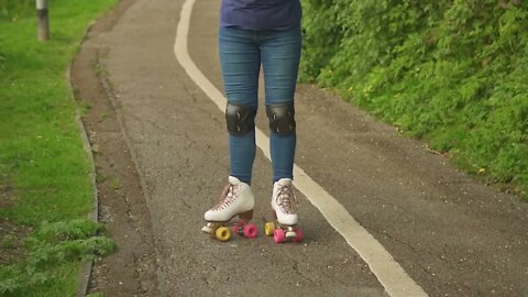 6 Beginner Tips For Roller Skating Outside