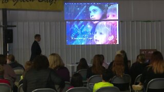 Retired astronaut visits local children