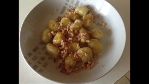 QUICK AND EASY GNOCCHI RECIPE - RECETTE DE GNOCCHI FACILE ET RAPIDE