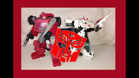 Prowl & Ironhide Earthrise Transformers War for Cybertron Hasbro Amazon.com exclusive