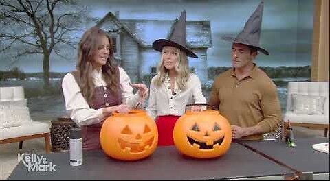 Outdoor Halloween Decor with Monica Mangin