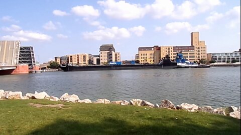 Green Bay Ship Departure