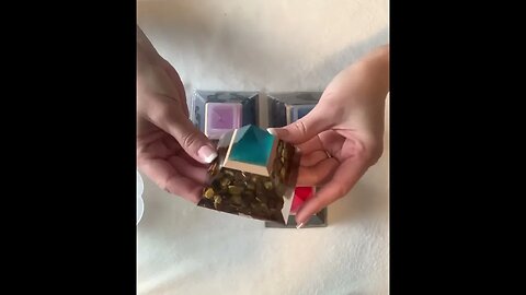 Unboxing Pyramids! Notice the ⭐️