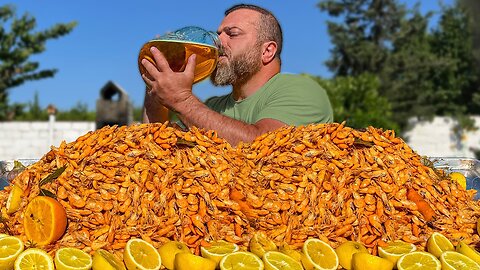 Whole Bunch Of Juicy Shrimp With Lemon! The Perfect Snack For An Evening Rest