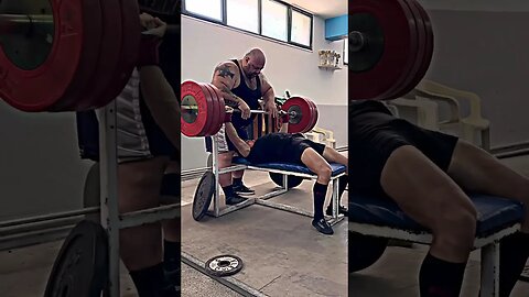 69kg gym bro trying 170kg bench press.. WATCH WHAT HAPPENS 👀 #shorts #gym