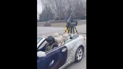 Ukrainian Soldiers Mount Machine Gun To BMW Convertible