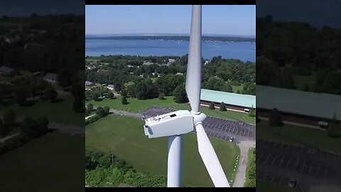 Watch That Guy Having Fun On Top of a Giant Wind Turbine