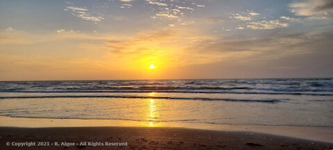 South Padre Island sunrise on the beach (1 minute clip) 06-02-2021