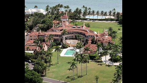 Trump Docs Probe: Court Lifts Hold on Mar-a-Lago Records