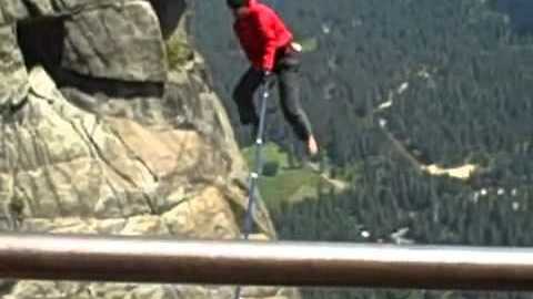 CRAZY Guy falling off tightrope Yosemite falls || Viral Video UK