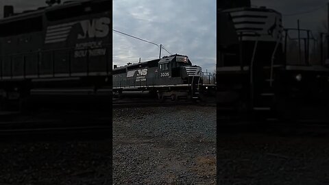 2 Norfolk Southern Locos Up Close At The Diamond Train Horn #train #railway #asmr #trainhorn