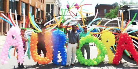 Aurora Mayor Richard Irvin Celebrates 2019 Pride Parade