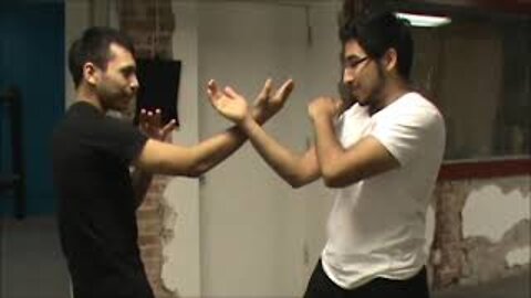 Cross bridged Gang Sau drill - Wing Chun Basics