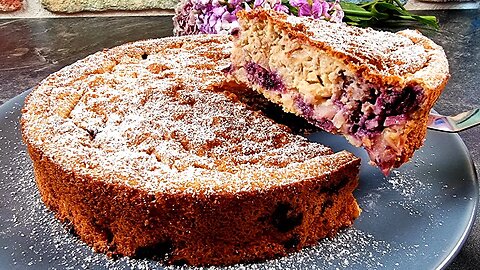 Oats, Apple, Yogurt and Blueberries! Tasty and easy homemade cake recipe!