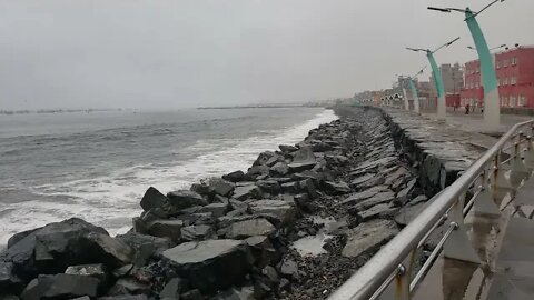 Frente a la Plaza 28 de Julio de Chimbote