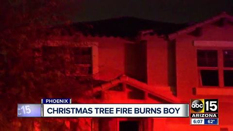 Man helps family escape Christmas tree fire