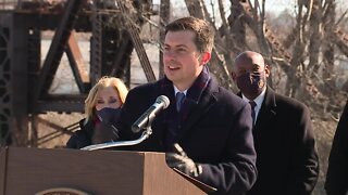 U.S. Transportation Secretary Pete Buttigieg wishes Chiefs luck for Sunday