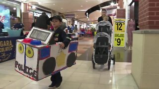 Walden Galleria hosts trick-or-treat event for families