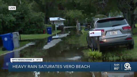 Heavy rain saturates Vero Beach