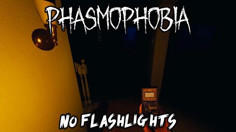 NO FLASHLIGHT challenge goes horribly wrong... | Phasmophobia VR