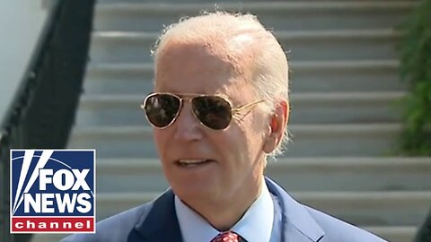 Biden ignores reporters pressing him on Harris' VP pick: 'Let her decide' | VYPER