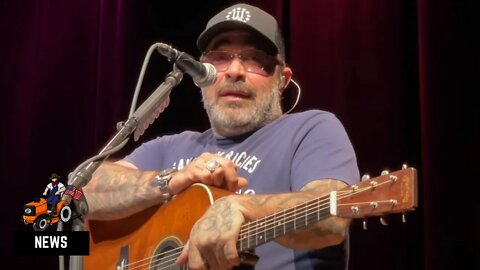 Aaron Lewis Says “Maybe We Should Listen To What Putin Is Saying”