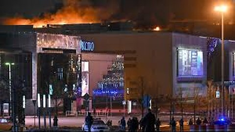 Footage from shopping center in Moscow where a large number of people died - People fleeing in panic