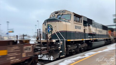 A Good Amount of BNSF Power on Intermodal Train - Staples Sub