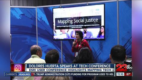 Dolores Huerta speaks at user conference