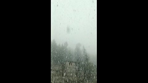 Snowfall in Manali, Himachal Pradesh