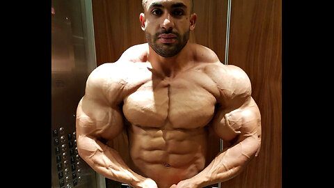 Chemsou Elbey Showing His Amazing Body + Huge Traps!