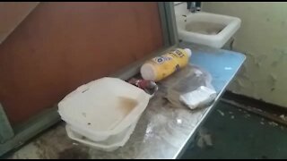 SOUTH AFRICA - Johannesburg - Homeless shelter (videos) (QnY)