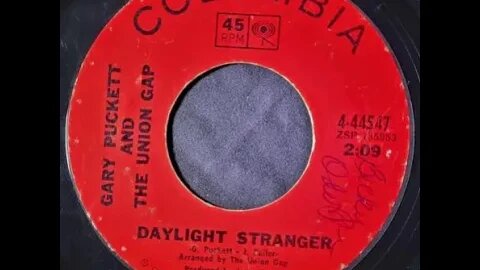 Gary Puckett and The Union Gap - Daylight Stranger