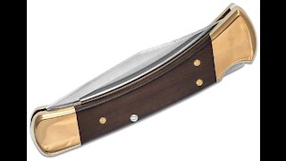 Opening the Buck 110 Folding Sheath Knife