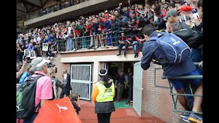 VIDEO-BOLT: Crowd goes wild as Usain Bolt makes an appearance at Ruimsig Athletics Stadium (Mp2)