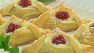 Mr. Food: Raspberry Cream Danish