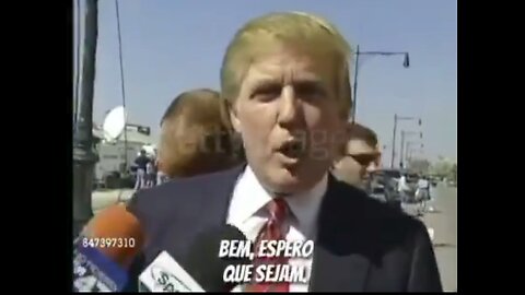 Rare street interview with Donald Trump on September 11, 2001. Entrevista de rua rara com Donald Trump em 11 de setembro de 2001.